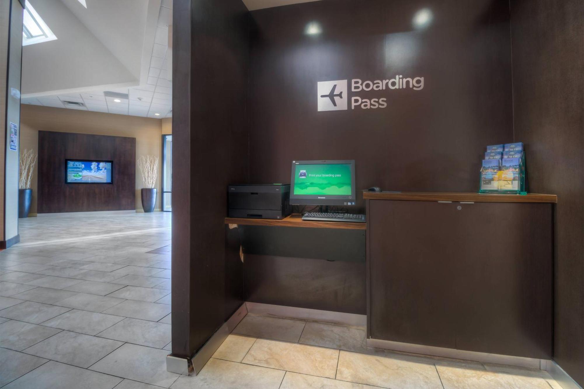 Courtyard By Marriott Килин Экстерьер фото